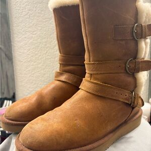 UGG Brown Shearling Winter Boots